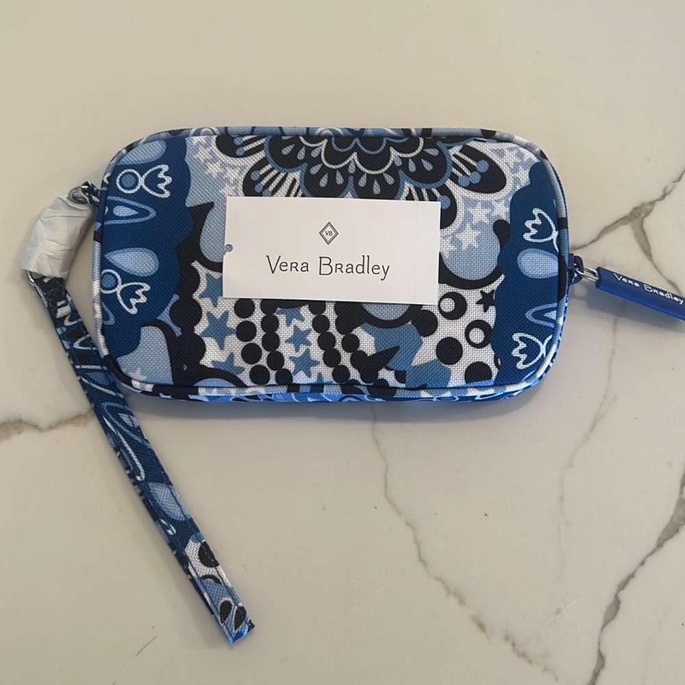 Brand New “Blue Star Medallion” Vera Bradley Wristlet
